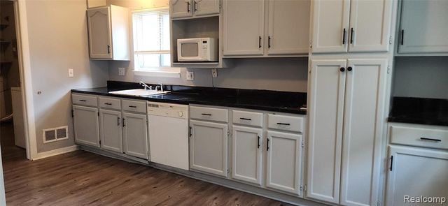 21182 Poinciana St., Southfield, MI 48033