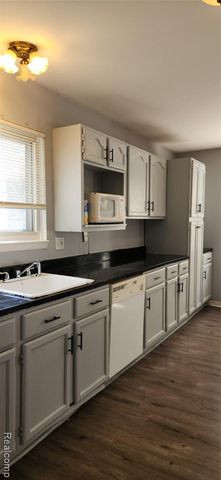 21182 Poinciana St., Southfield, MI 48033