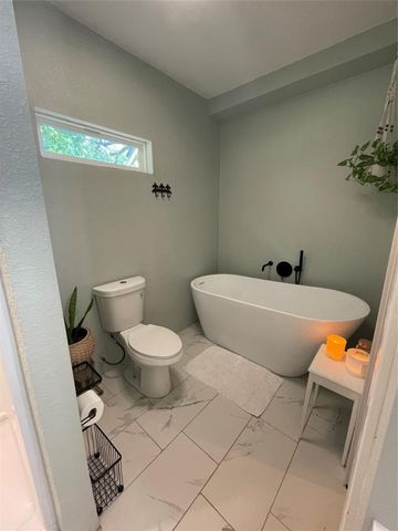 102 Walnut Avenue, Walnut Springs, TX 76690