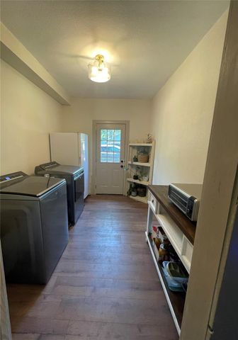 102 Walnut Avenue, Walnut Springs, TX 76690