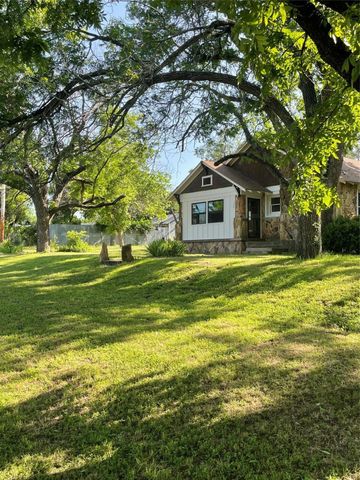 102 Walnut Avenue, Walnut Springs, TX 76690
