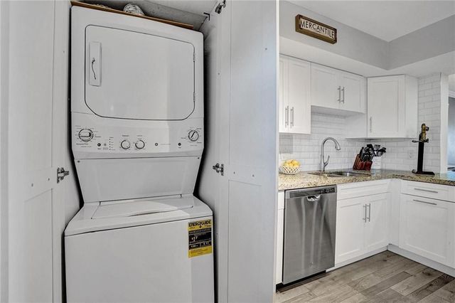 3111 NE 51st Street 305, Fort Lauderdale, FL 33308