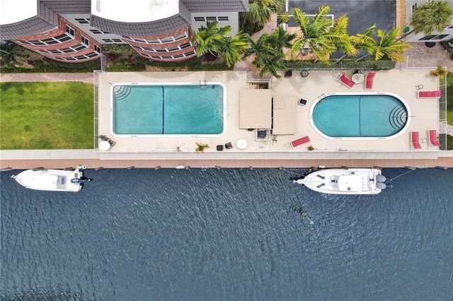 3111 NE 51st Street 305, Fort Lauderdale, FL 33308