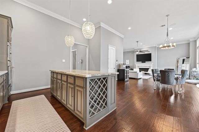 4530 Larch Lane, Bellaire, TX 77401