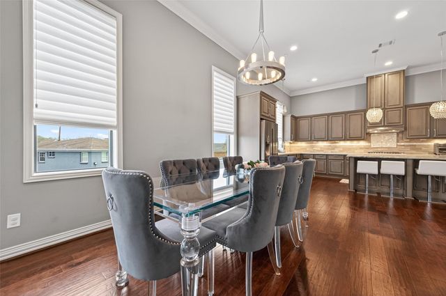 4530 Larch Lane, Bellaire, TX 77401