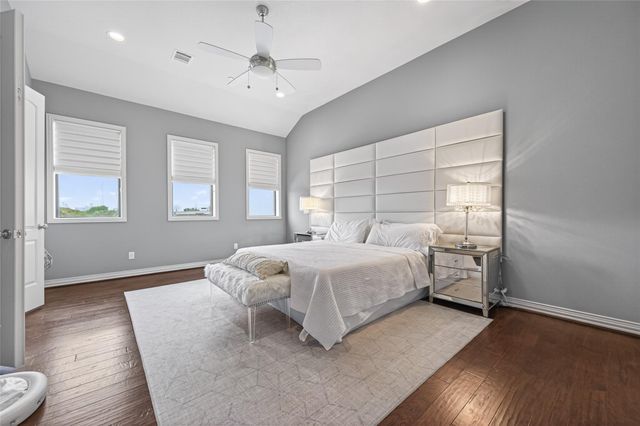 4530 Larch Lane, Bellaire, TX 77401