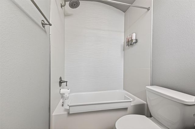 4530 Larch Lane, Bellaire, TX 77401