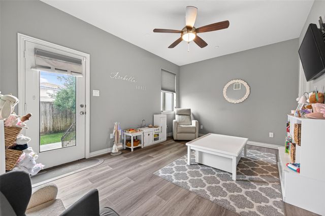 4530 Larch Lane, Bellaire, TX 77401