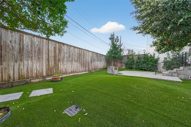 4530 Larch Lane, Bellaire, TX 77401