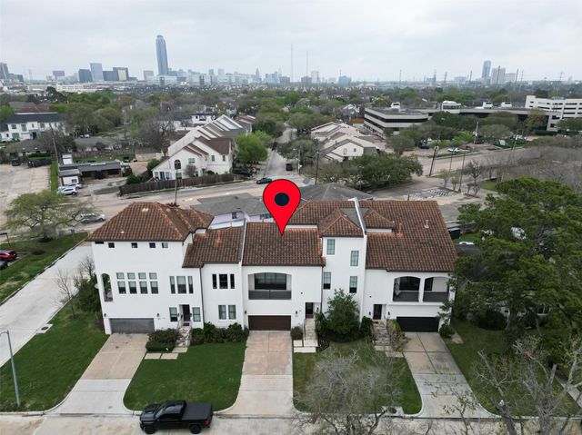 4530 Larch Lane, Bellaire, TX 77401