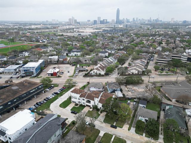 4530 Larch Lane, Bellaire, TX 77401