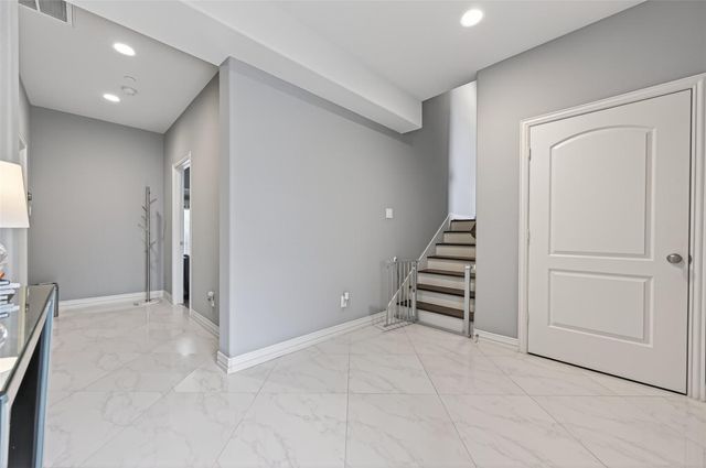 4530 Larch Lane, Bellaire, TX 77401