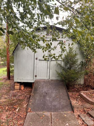 410 Thompson Street S, Stanley, NC 28164