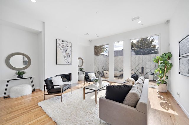 2437 North Boulevard, Houston, TX 77098