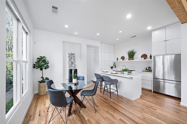 2437 North Boulevard, Houston, TX 77098