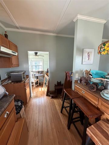 1094 N Von Minden Street, La Grange, TX 78945