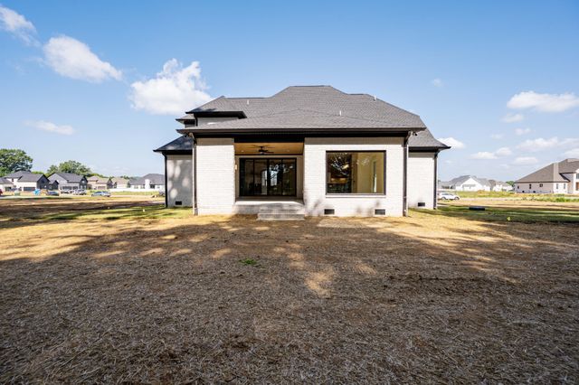2 Delzotto Drive, Murfreesboro, TN 37128