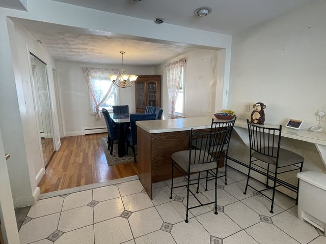 2 Mooney Rd, Burlington, MA 01803