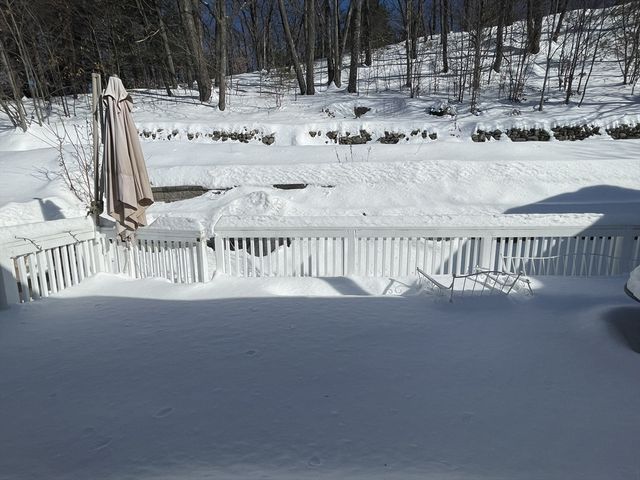 2 Mooney Rd, Burlington, MA 01803