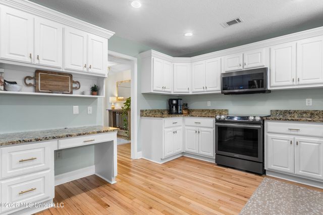 2469 Greenview Drive, Gulfport, MS 39507