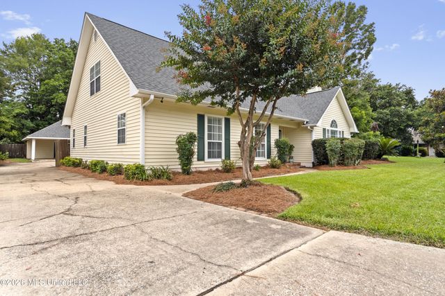 2469 Greenview Drive, Gulfport, MS 39507