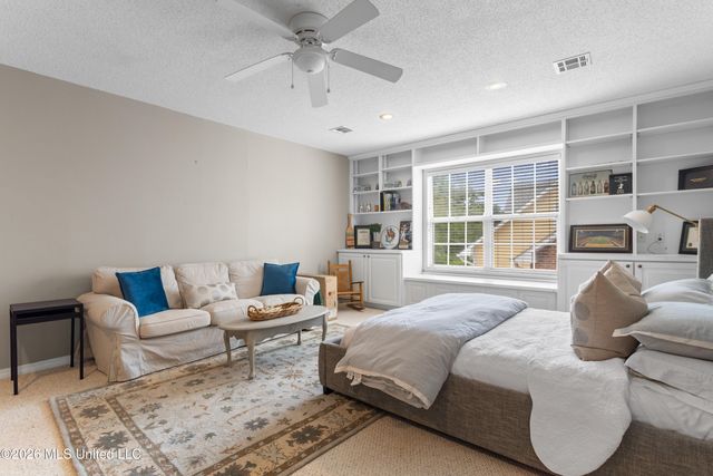 2469 Greenview Drive, Gulfport, MS 39507