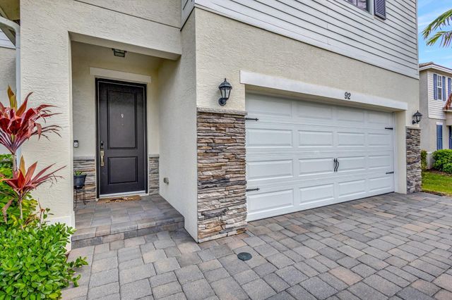 92 Palmetto Ln, Royal Palm Beach, FL 33411