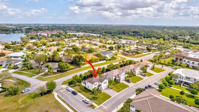 92 Palmetto Ln, Royal Palm Beach, FL 33411
