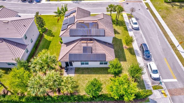 92 Palmetto Ln, Royal Palm Beach, FL 33411