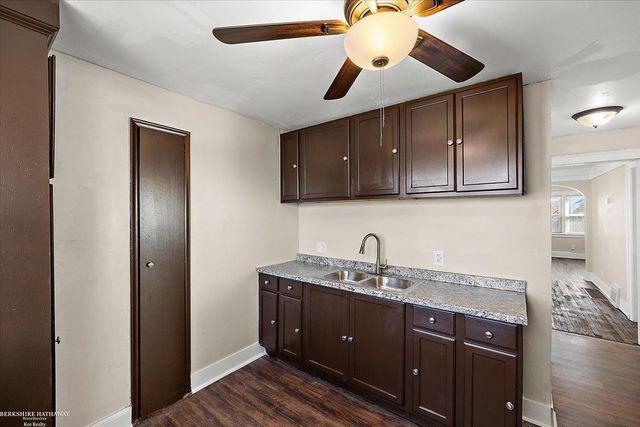 5741 Lakewood Street, Detroit, MI 48213