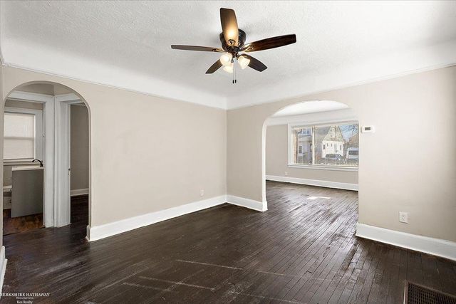 5741 Lakewood Street, Detroit, MI 48213