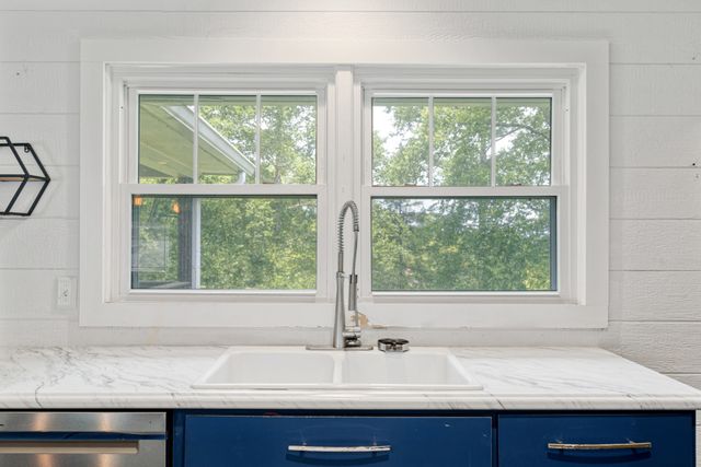 1833 Hillwood Dr, Fayetteville, TN 37334