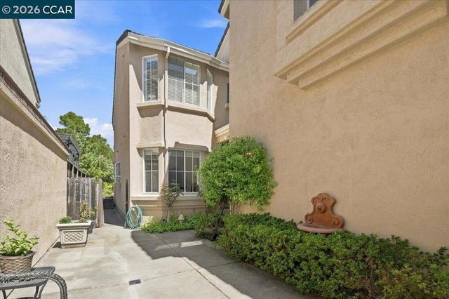 1324 Canyon Side Ave, San Ramon, CA 94582