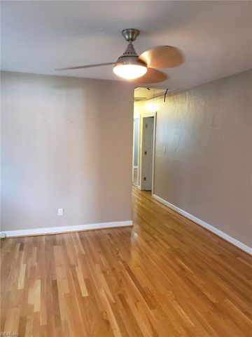 1433 Lakeside RD, Virginia Beach, VA 23455