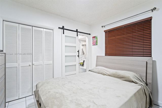 141 E 52nd Pl, Hialeah, FL 33013