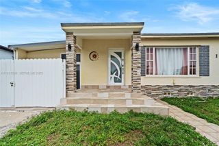 141 E 52nd Pl, Hialeah, FL 33013