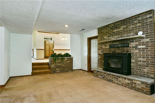 1278 Bristol Champion Townline Road NE, Bristolville, OH 44402