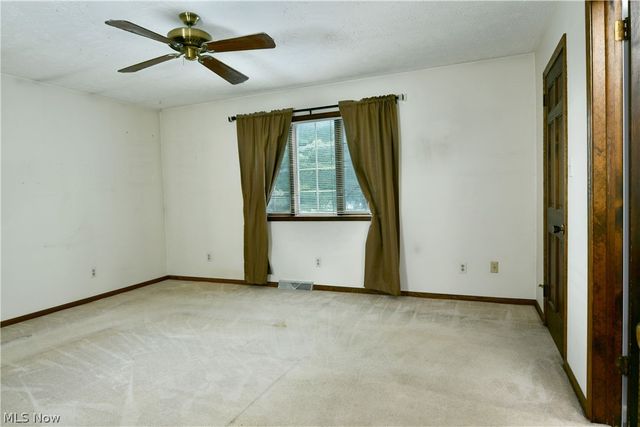 1278 Bristol Champion Townline Road NE, Bristolville, OH 44402