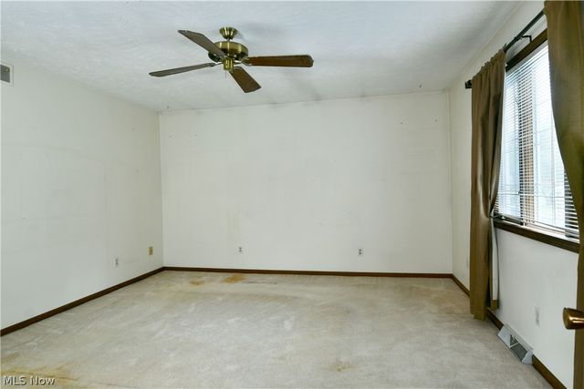 1278 Bristol Champion Townline Road NE, Bristolville, OH 44402