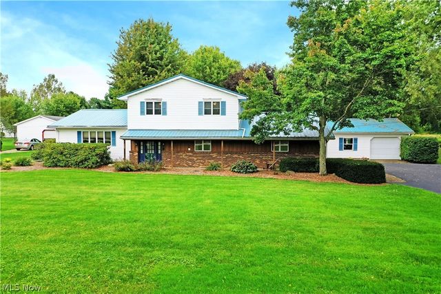 1278 Bristol Champion Townline Road NE, Bristolville, OH 44402