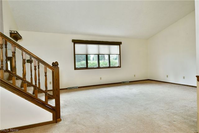 1278 Bristol Champion Townline Road NE, Bristolville, OH 44402