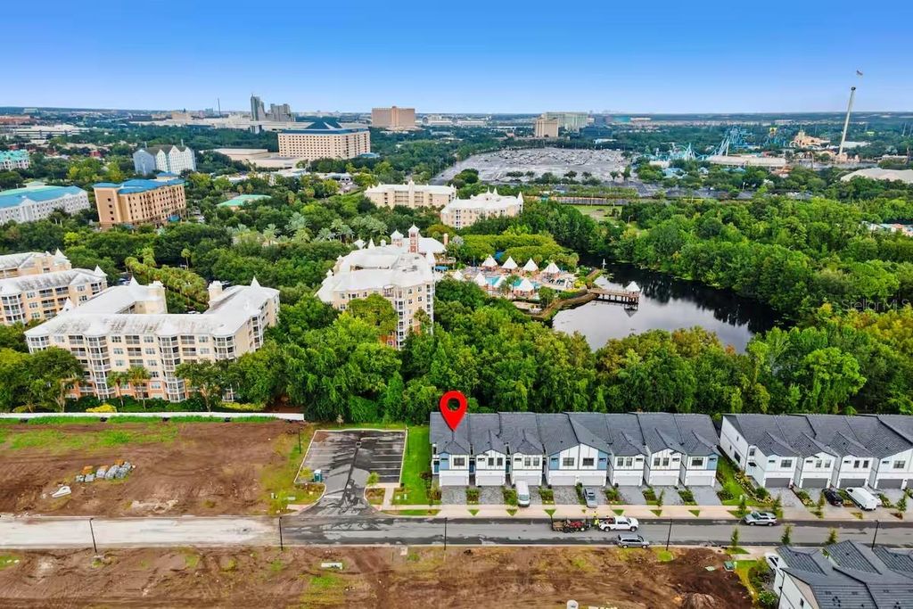 Image 40 of property listing at 10437 EBB TIDE LANE, Orlando, FL 32821