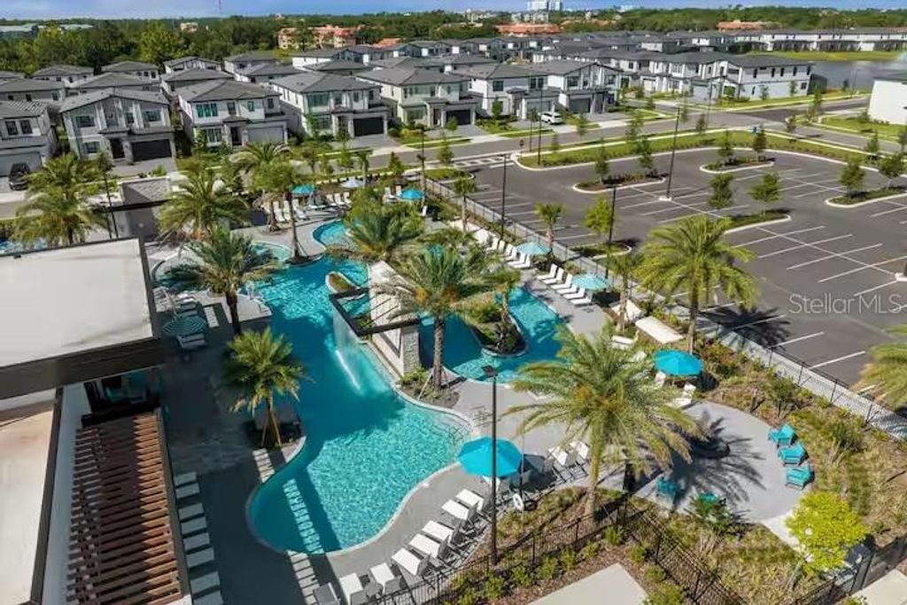 Image 51 of property listing at 10437 EBB TIDE LANE, Orlando, FL 32821