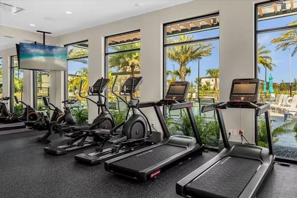 Image 63 of property listing at 10437 EBB TIDE LANE, Orlando, FL 32821