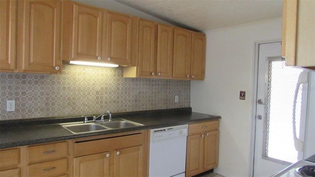 2211 EMORY AVENUE, Bradenton, FL 34207