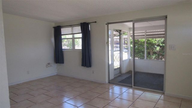 2211 EMORY AVENUE, Bradenton, FL 34207