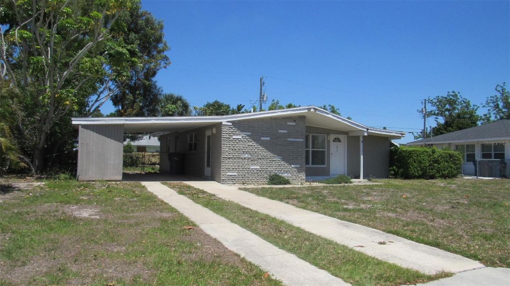 Image 2 of property listing at 2211 EMORY AVENUE, Bradenton, FL 34207