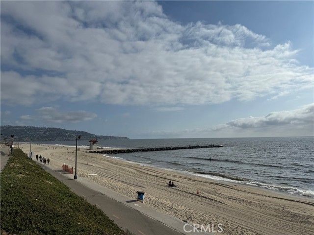 526 S Catalina Ave C, Redondo Beach, CA 90277