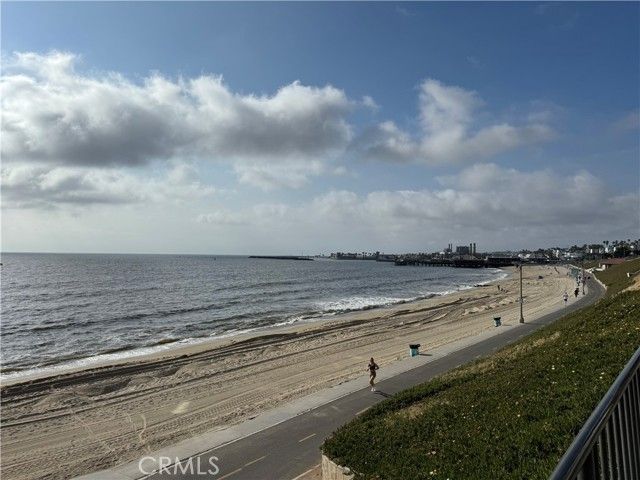 526 S Catalina Ave C, Redondo Beach, CA 90277
