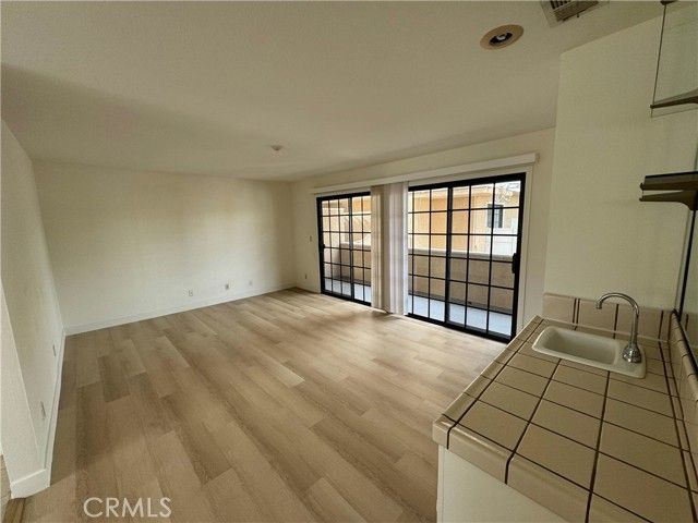 526 S Catalina Ave C, Redondo Beach, CA 90277